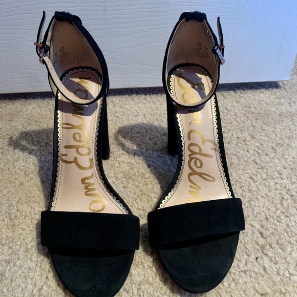 Classic black block heels - Picture 2 of 6